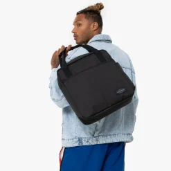 OPTOWN TOTE-Eastpak Online