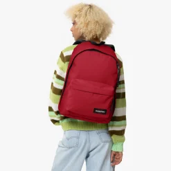 OUT OF OFFICE-Eastpak Sale