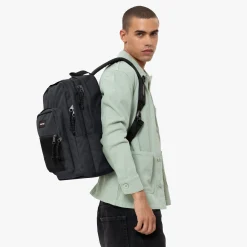 PINNACLE-Eastpak Fashion