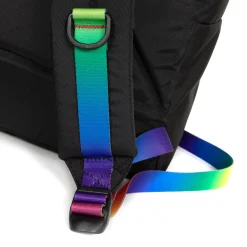PINNACLE-Eastpak Discount