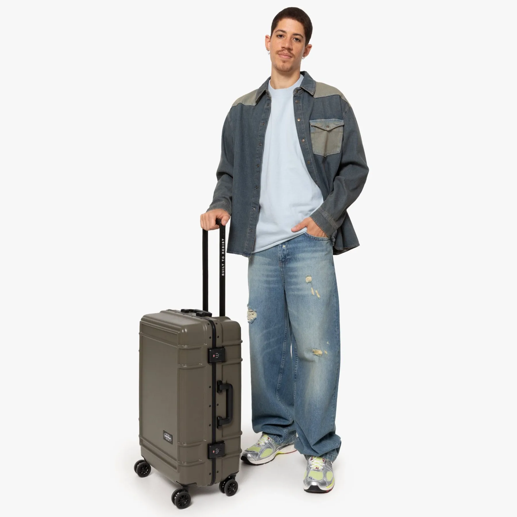 RESIST'R CASE M-Eastpak Fashion