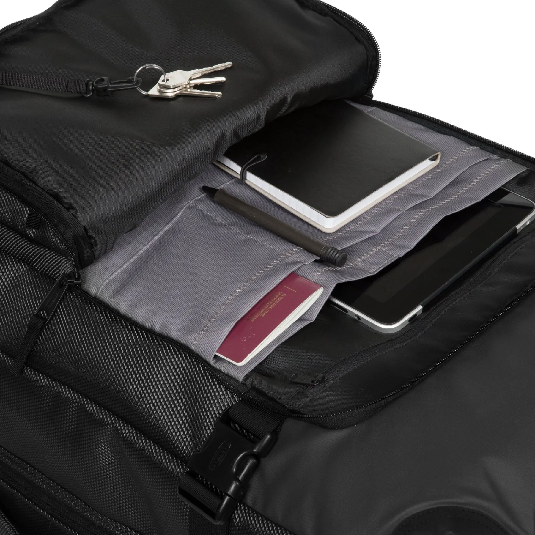 TRANVERZ CNNCT L-Eastpak Clearance